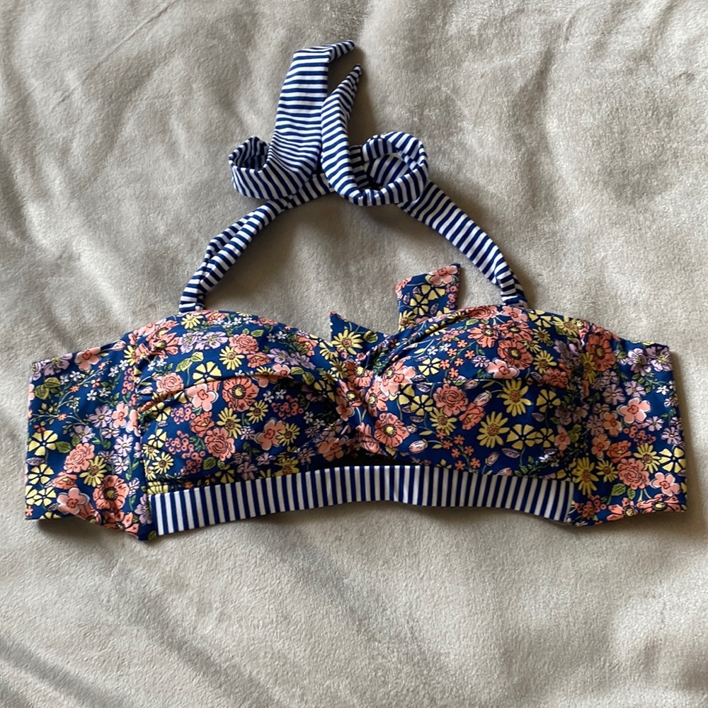 Brand new bathing suit top